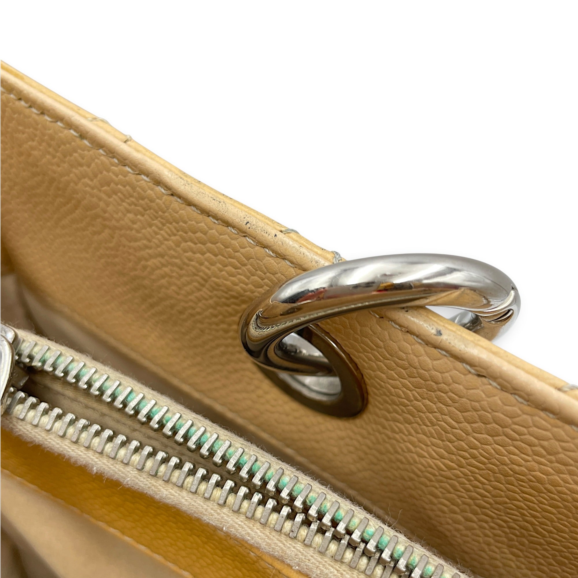 GST Beige Shoulder Bag in Caviar Leather Silver hardware CL2604-21009 17