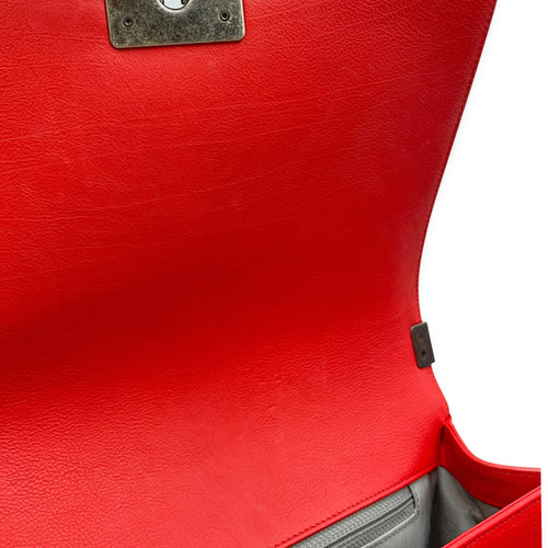 Medium Le Boy Size 27 cm Red Shoulder Bag in Lambskin Ruthenium hardware