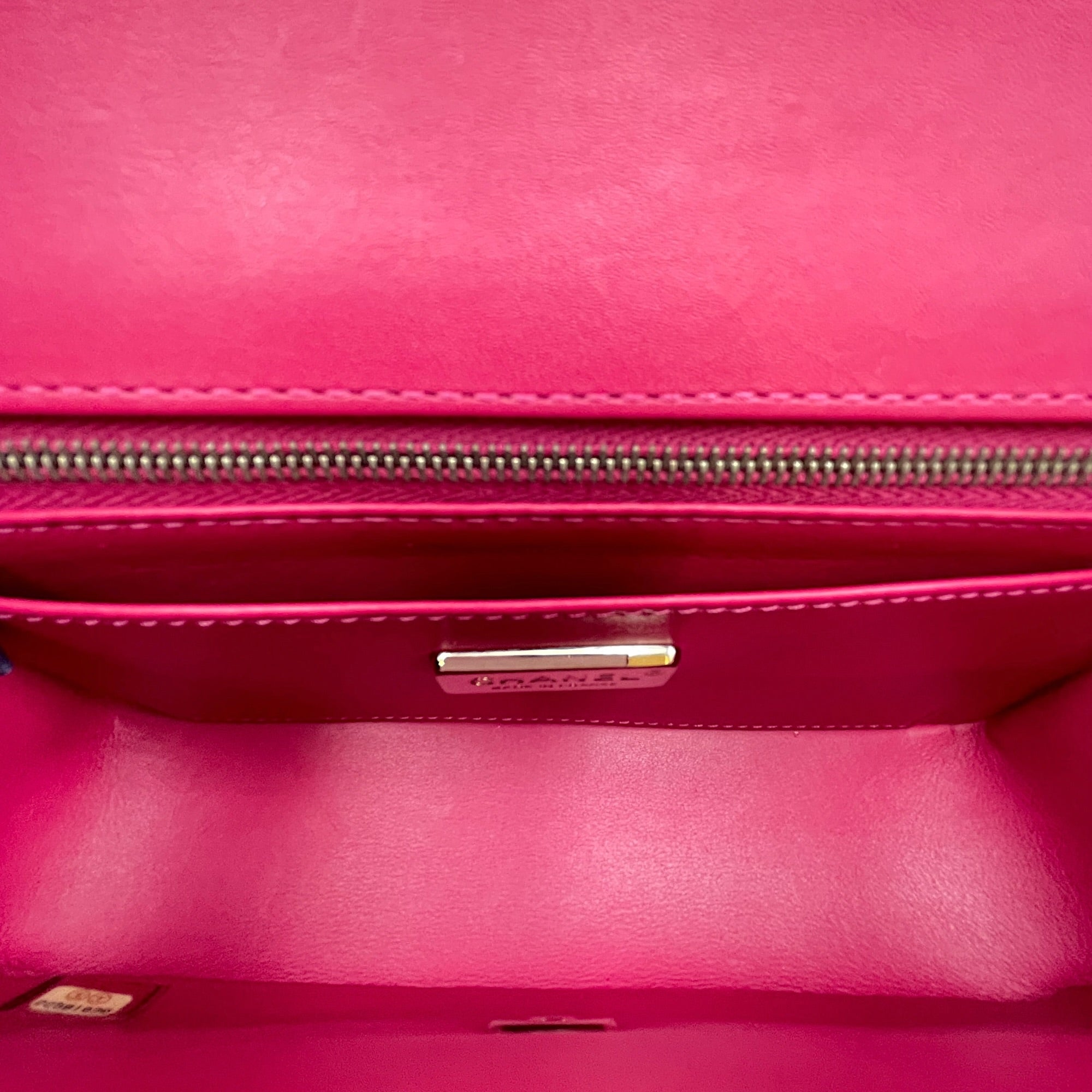 Timeless Classic Flap Pink Shoulder Bag in Shiny Alligator Silver hardware CL2604-21013 6