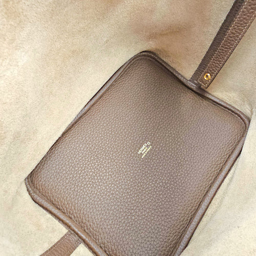 Picotin Touch 22 Alezan in Clemence/Matte Alligator Gold hardware