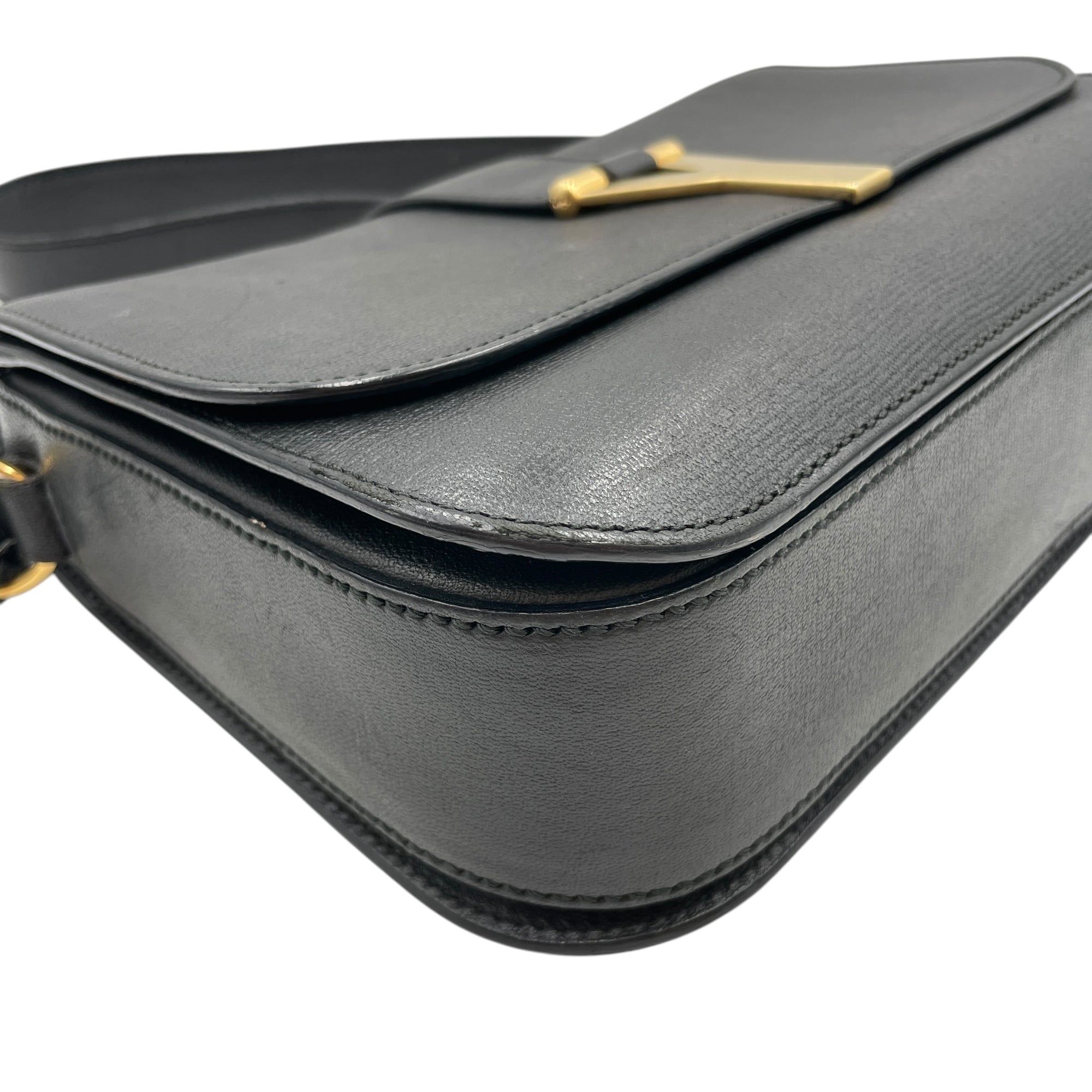 Ligue Y Flap Black Shoulder Bag in Chyc Leather Gold hardware