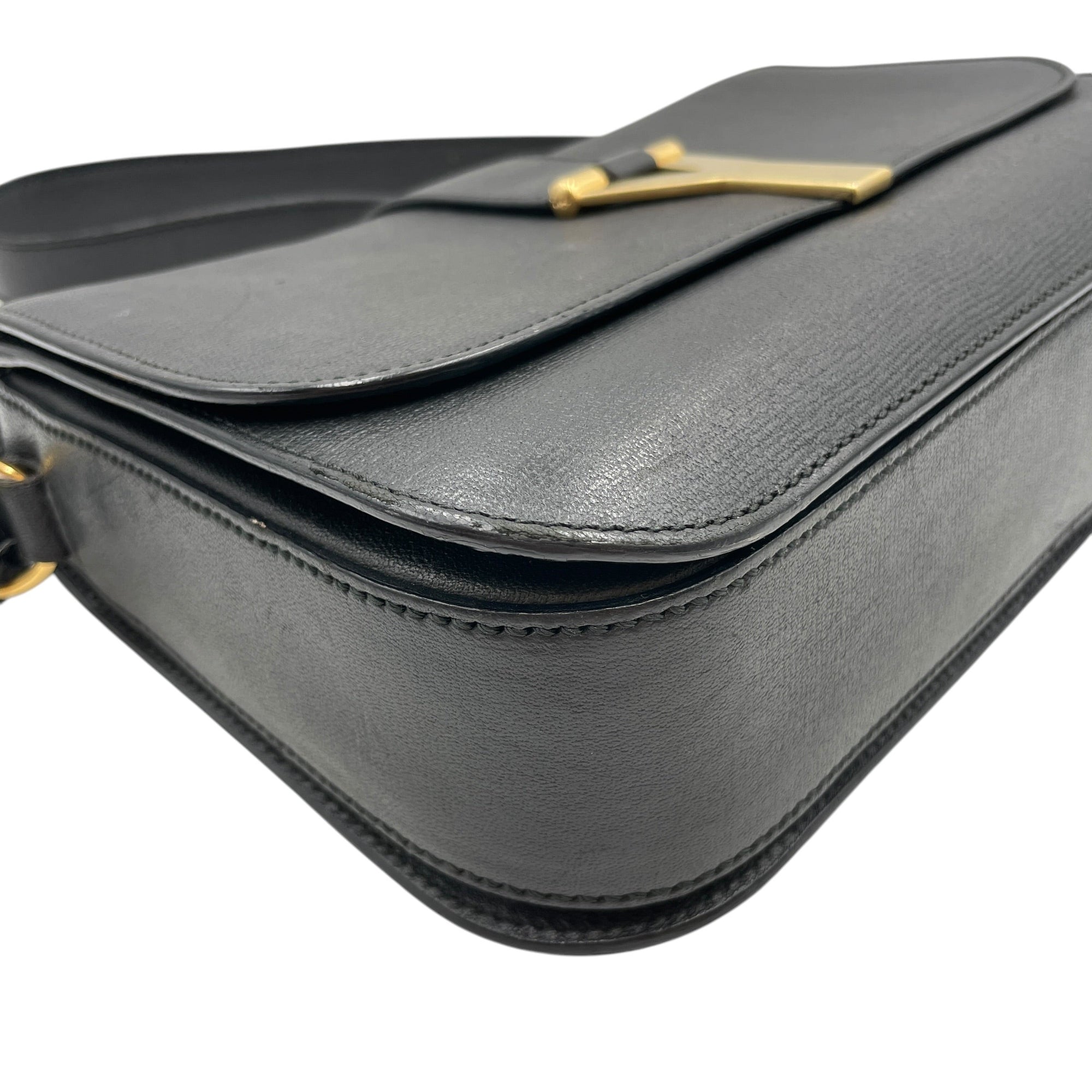 Ligue Y Flap Black Shoulder Bag in Chyc Leather Gold hardware CL2605-21191 7