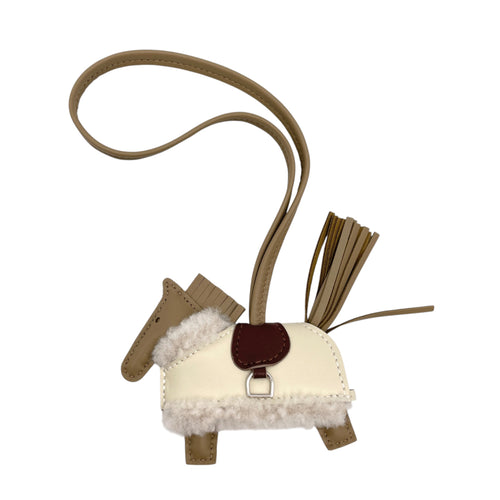 Rodeo Robeo Pluch PM Beige Marfa/Terre/Craie Bag Accessory in Swift