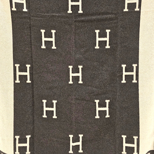 Avalon Throw Blanket Ecru/Gris Fonce Homeware CL2605-21212 2