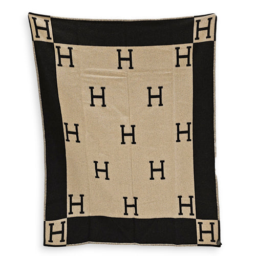 Avalon Throw Blanket Ecru/Gris Fonce Homeware CL2605-21212 3