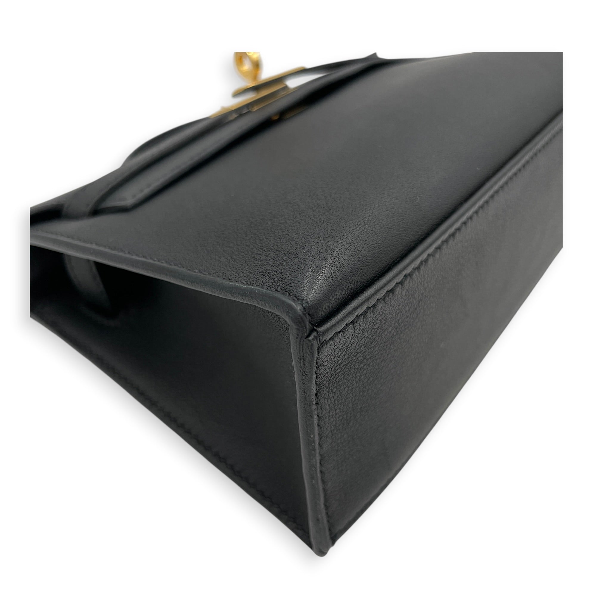 Kelly Pochette Black in Swift Gold hardware