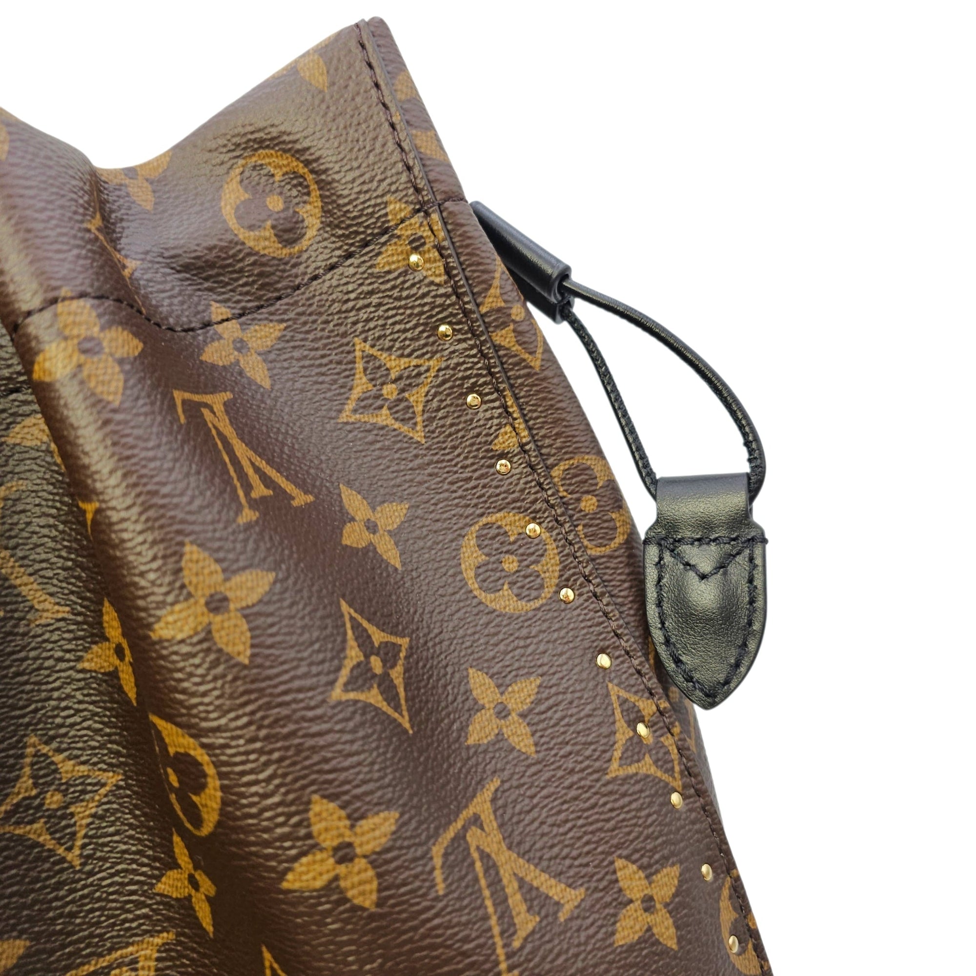 Noe Trunk PM Brown Shoulder Bag in Monogram Coated Canvas Gold hardware CL2605-21302 12