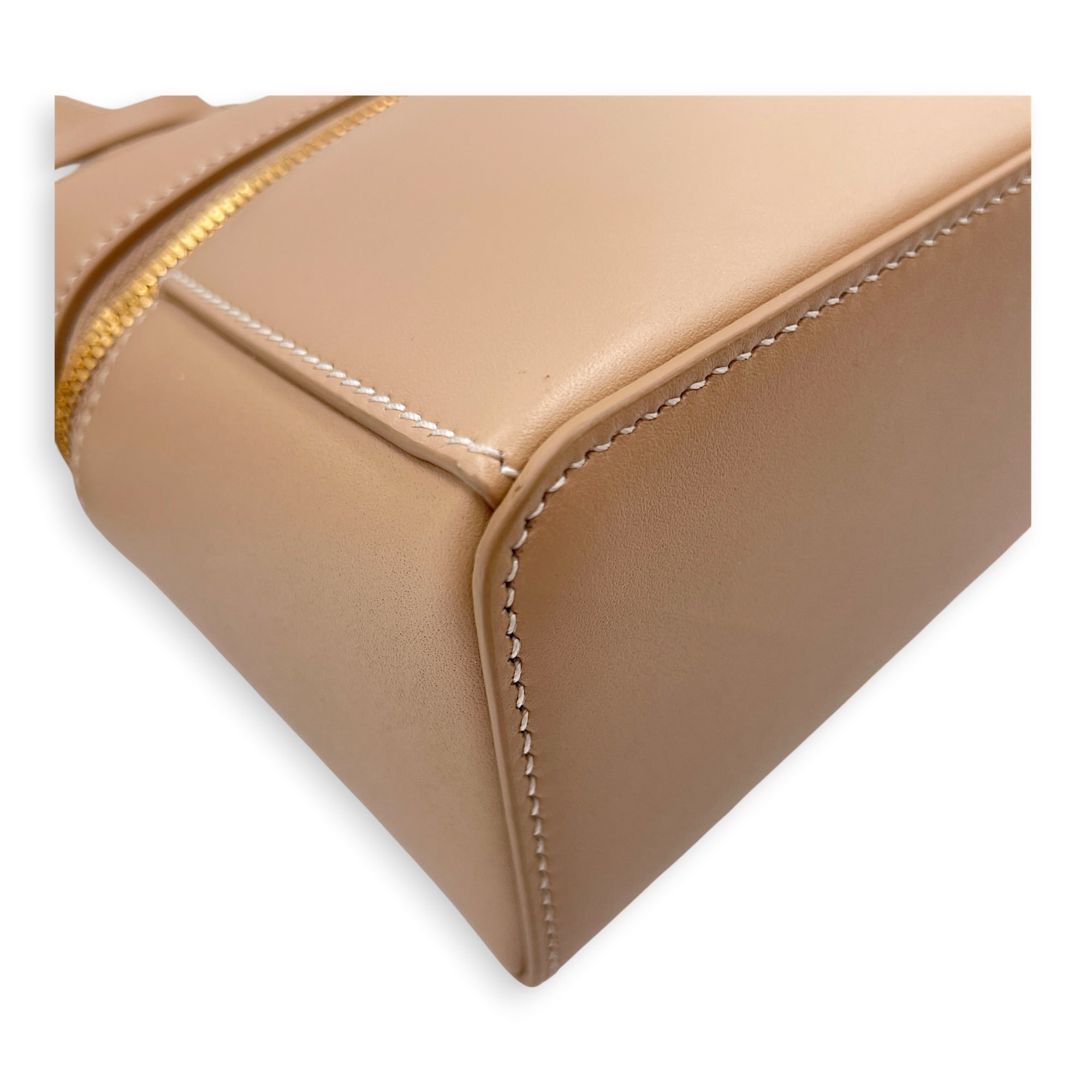 Extra Pocket L23 Beige Crossbody Bag in Calfskin Gold hardware