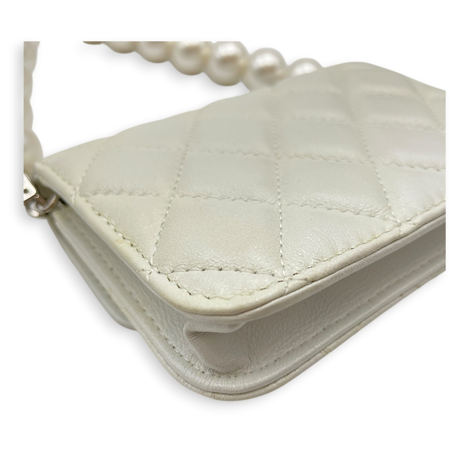 Wallet on Chain with Pearl Mini White Crossbody Bag in Lambskin Silver hardware