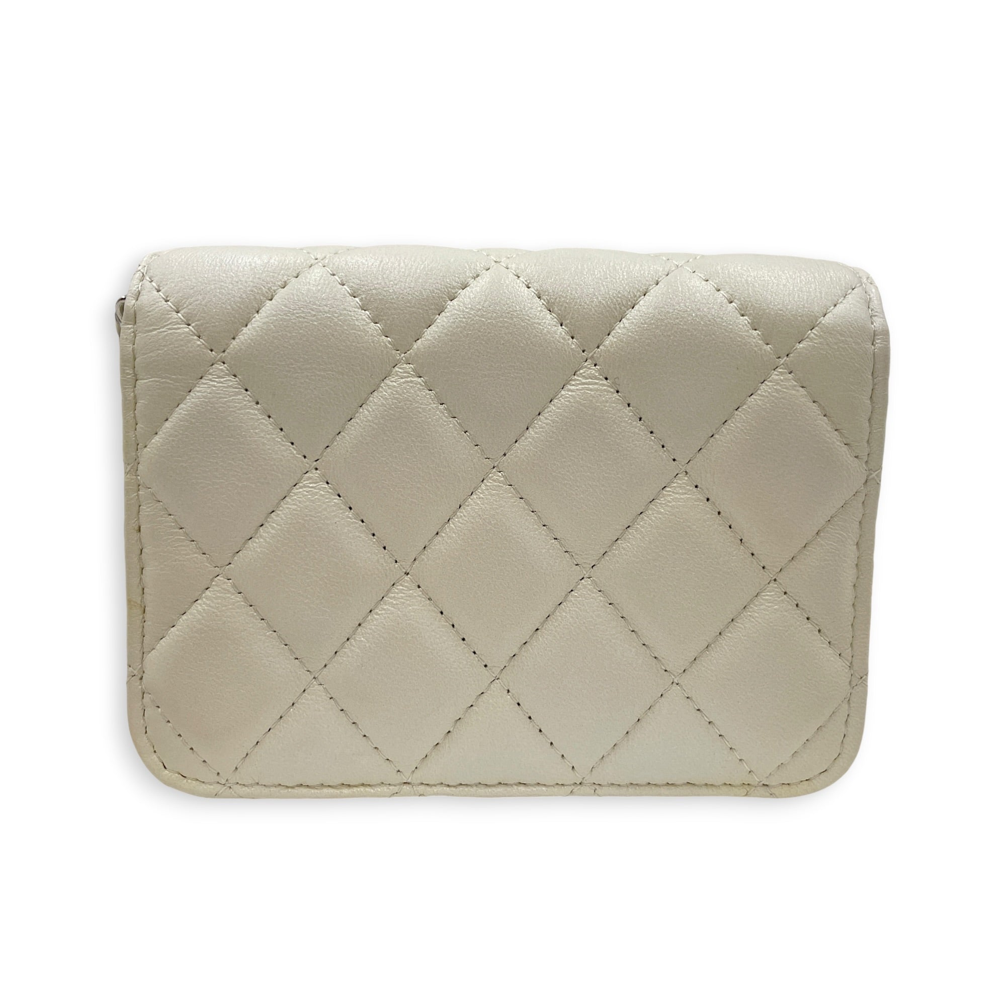 Wallet on Chain with Pearl Mini White Crossbody Bag in Lambskin Silver hardware