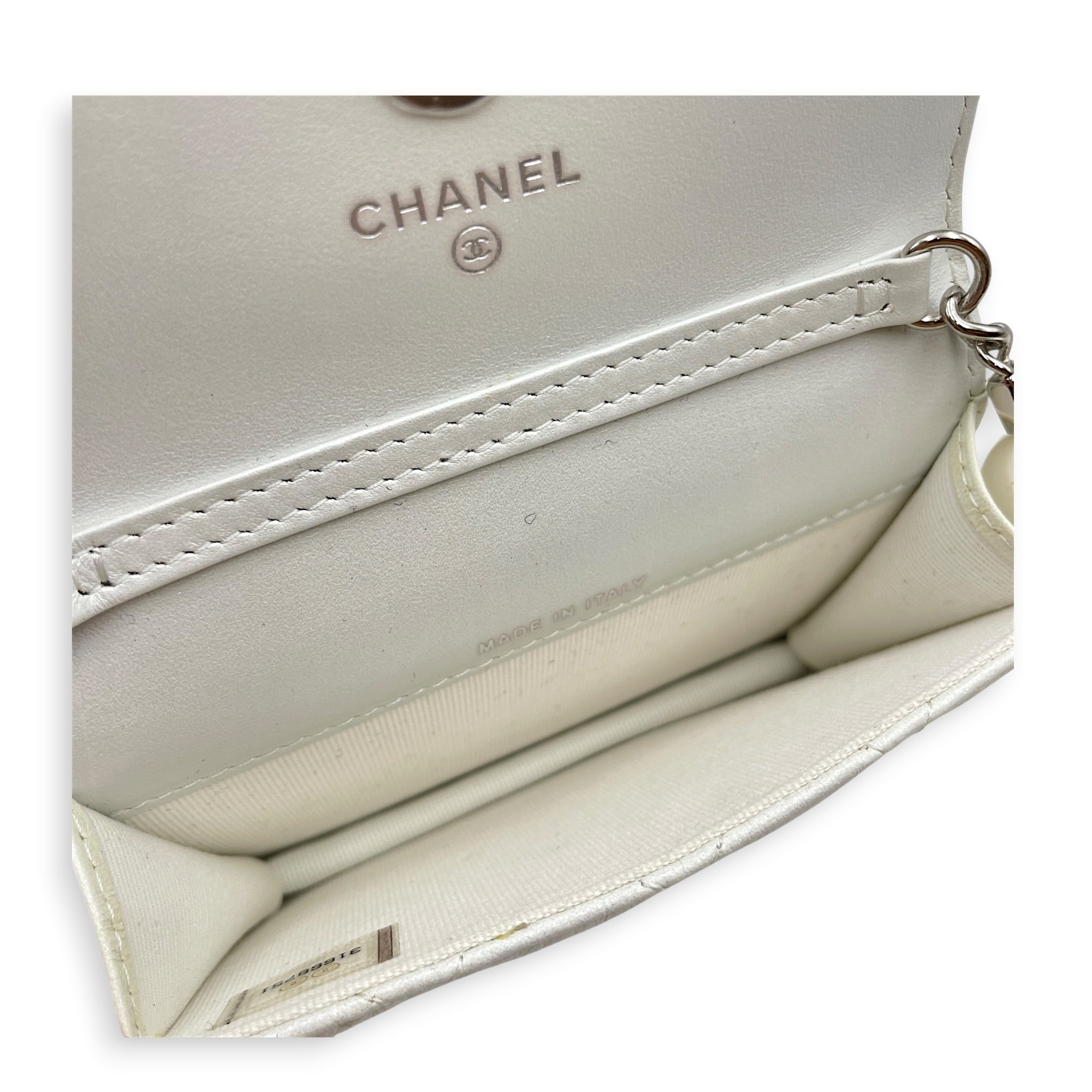 Wallet on Chain with Pearl Mini White Crossbody Bag in Lambskin Silver hardware