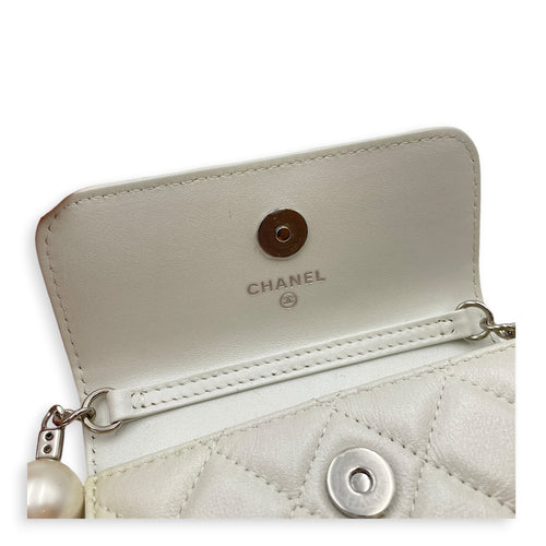 Wallet on Chain with Pearl Mini White Crossbody Bag in Lambskin Silver hardware