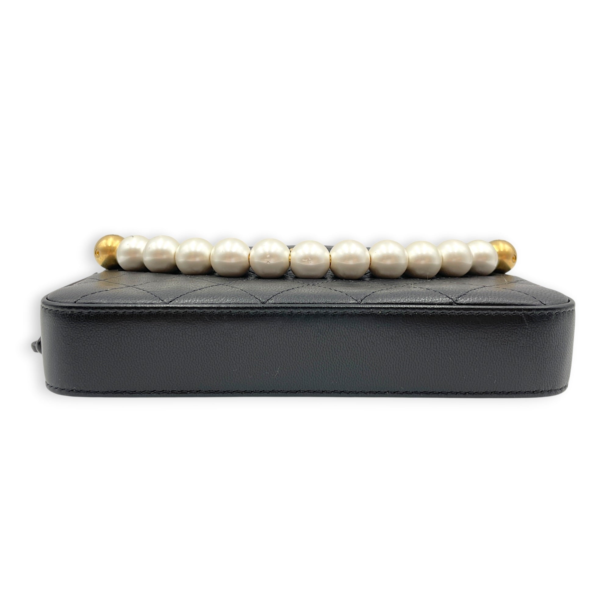 Chic Pearls Black Wallet On Chain in Goat Leather Gold hardware