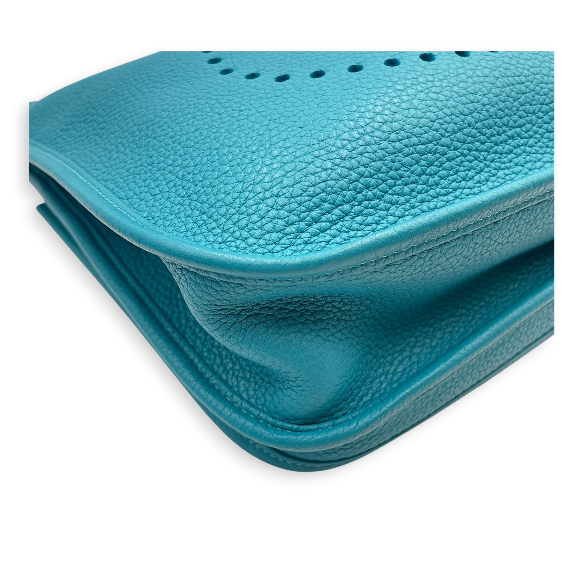Evelyne III 29 Turquoise in Clemence Palladium hardware