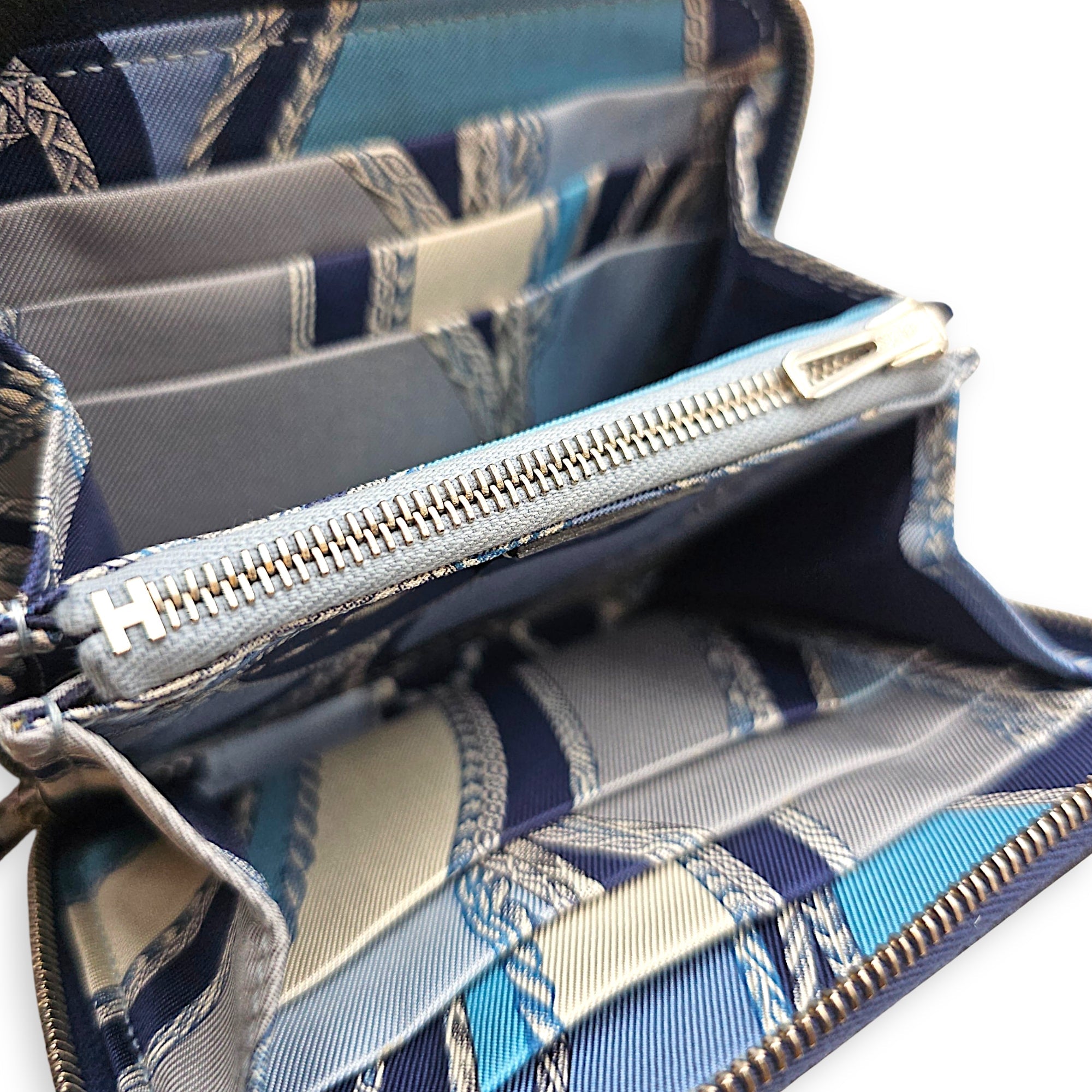Silk'in Blue Encre Compact Wallet in Epsom Palladium hardware CL2605-21384 6