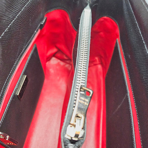 Twist Galleria Black Shoulder Bag in Saffiano Leather Silver hardware