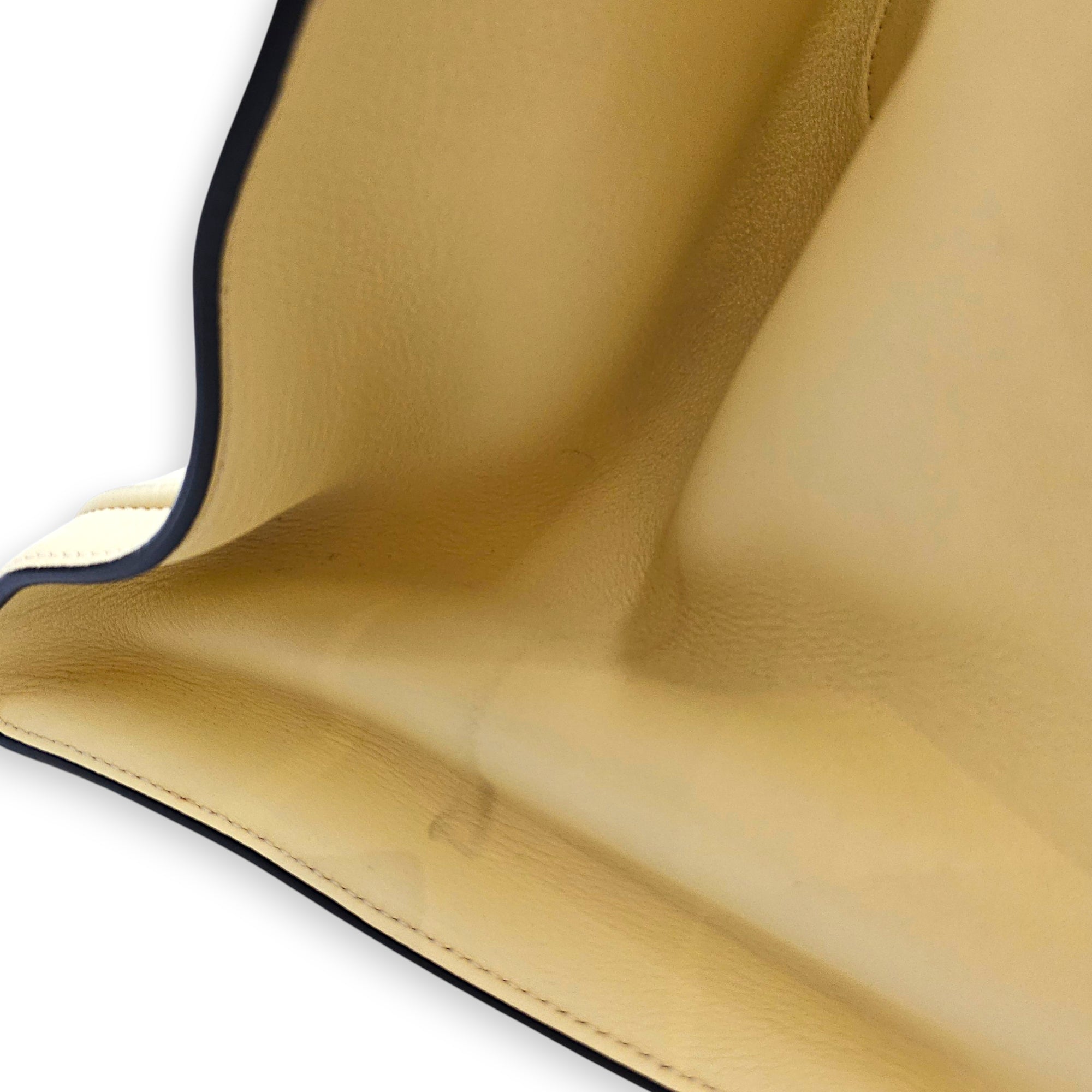 Luggage Phantom Yellow Top Handle Bag in Calfskin Gunmetal hardware CL2605-21403 8