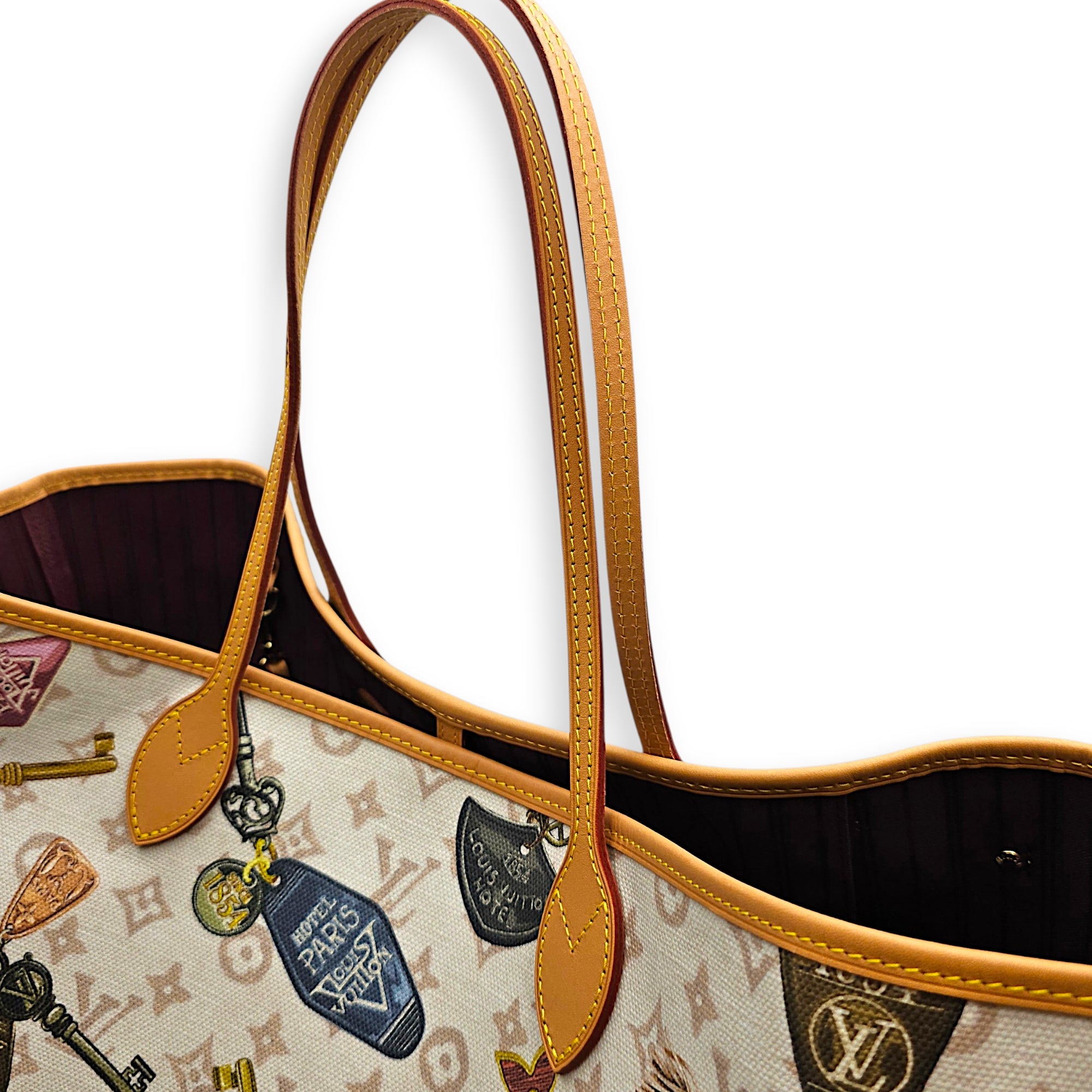 Neverfull GM Flight Mode Beige Shoulder Bag in Canvas Gold hardware