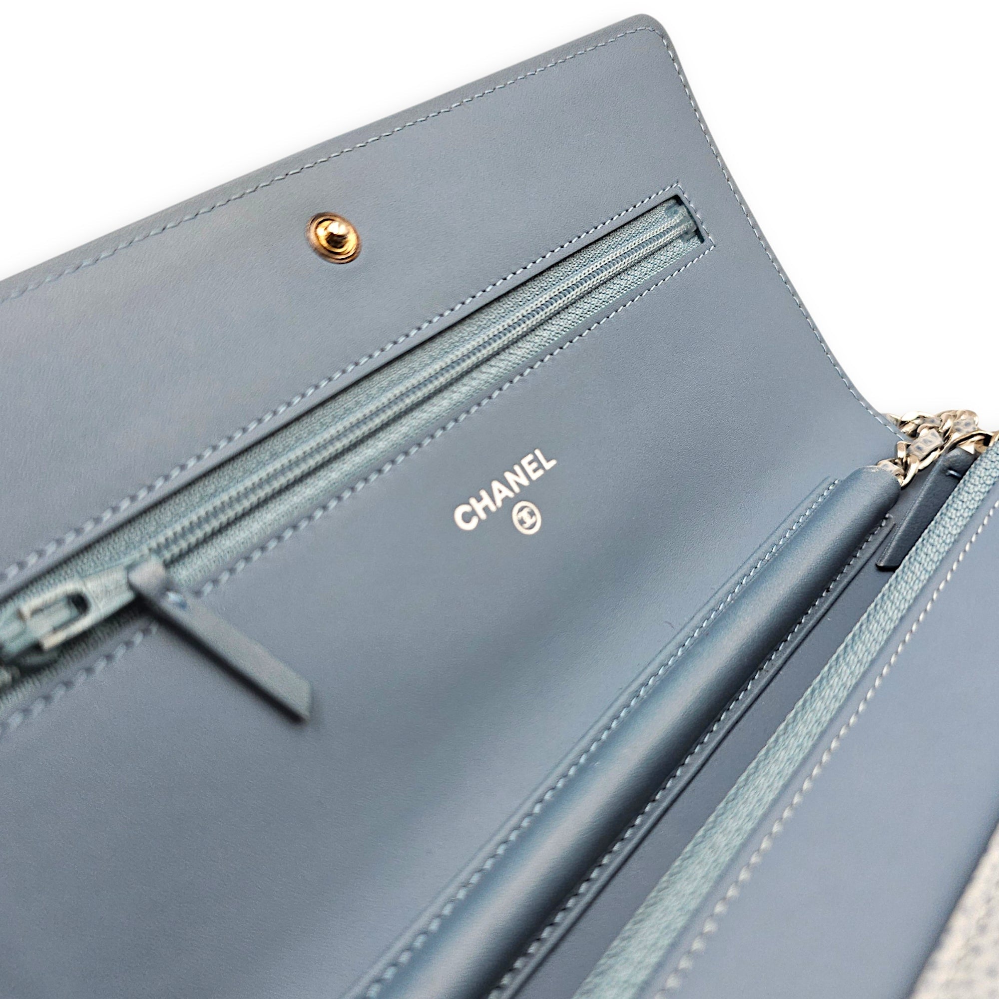 Wallet on Chain Blue Crossbody Bag in Caviar Leather Silver hardware CL2605-21427 7