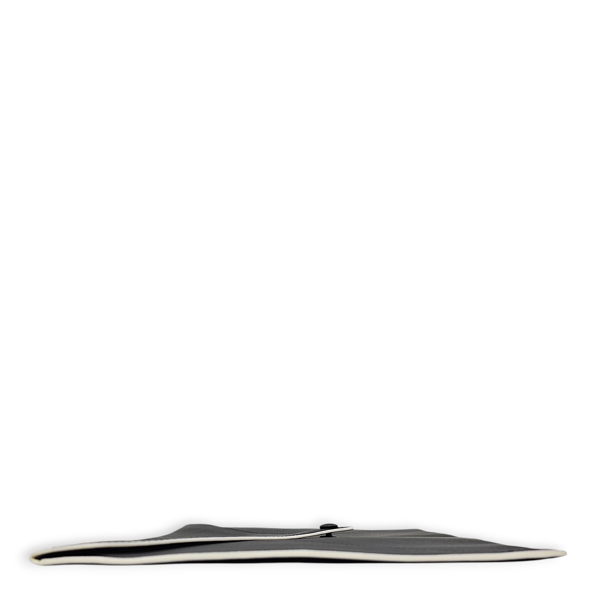 Magritte Collection 16cm  Black Clutch in Lambskin Silver hardware CL2605-21439 4