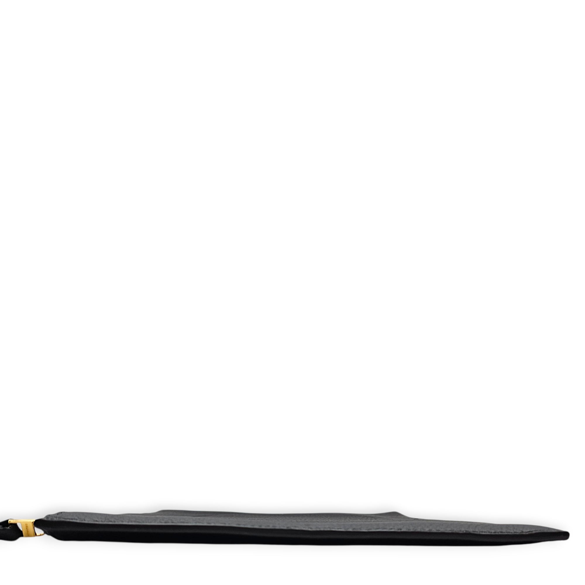 Pin D  30cm Black Clutch in Calfskin Gold hardware CL2605-21442 3