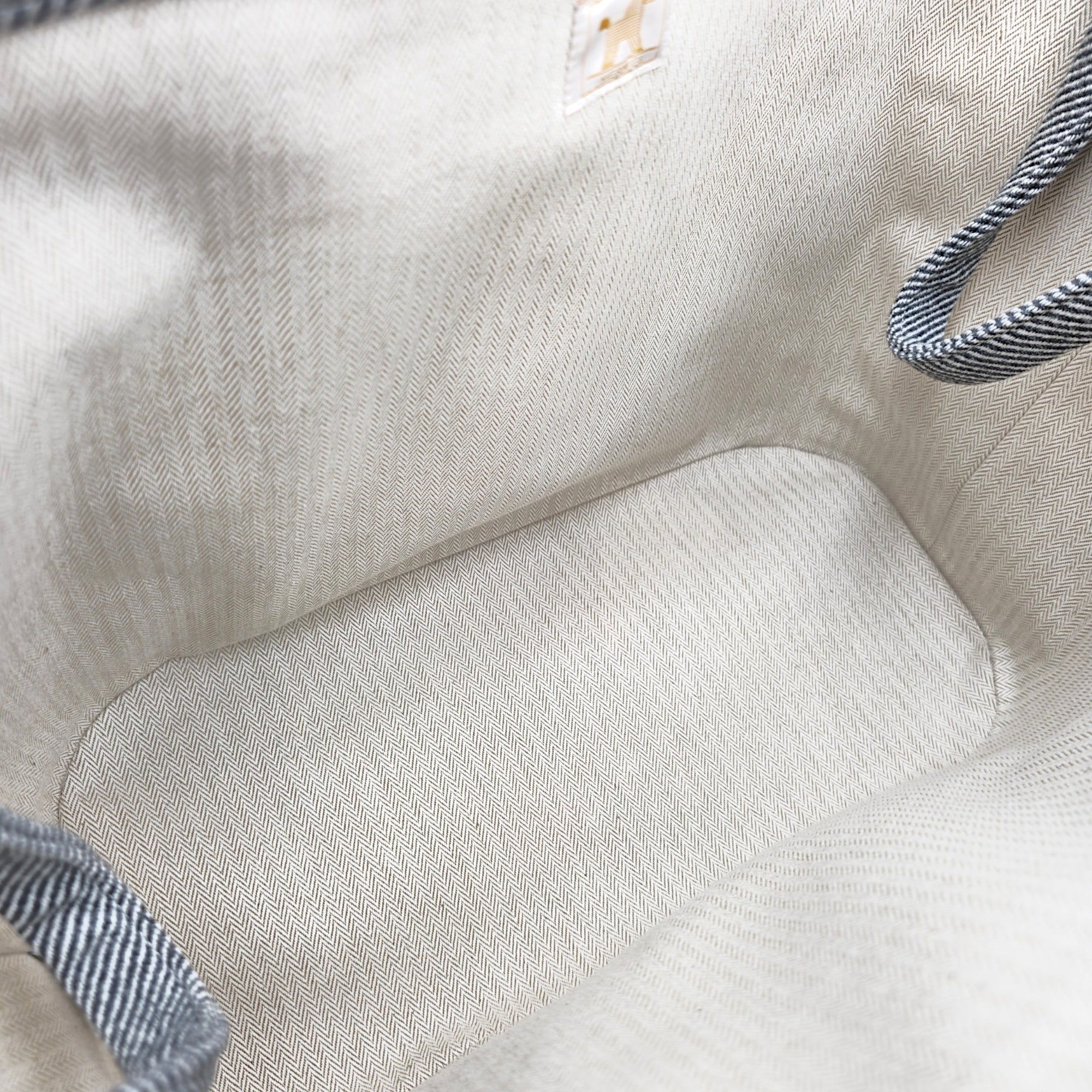 Animaux Nattes Nappy Bag Gris Galet in Wool