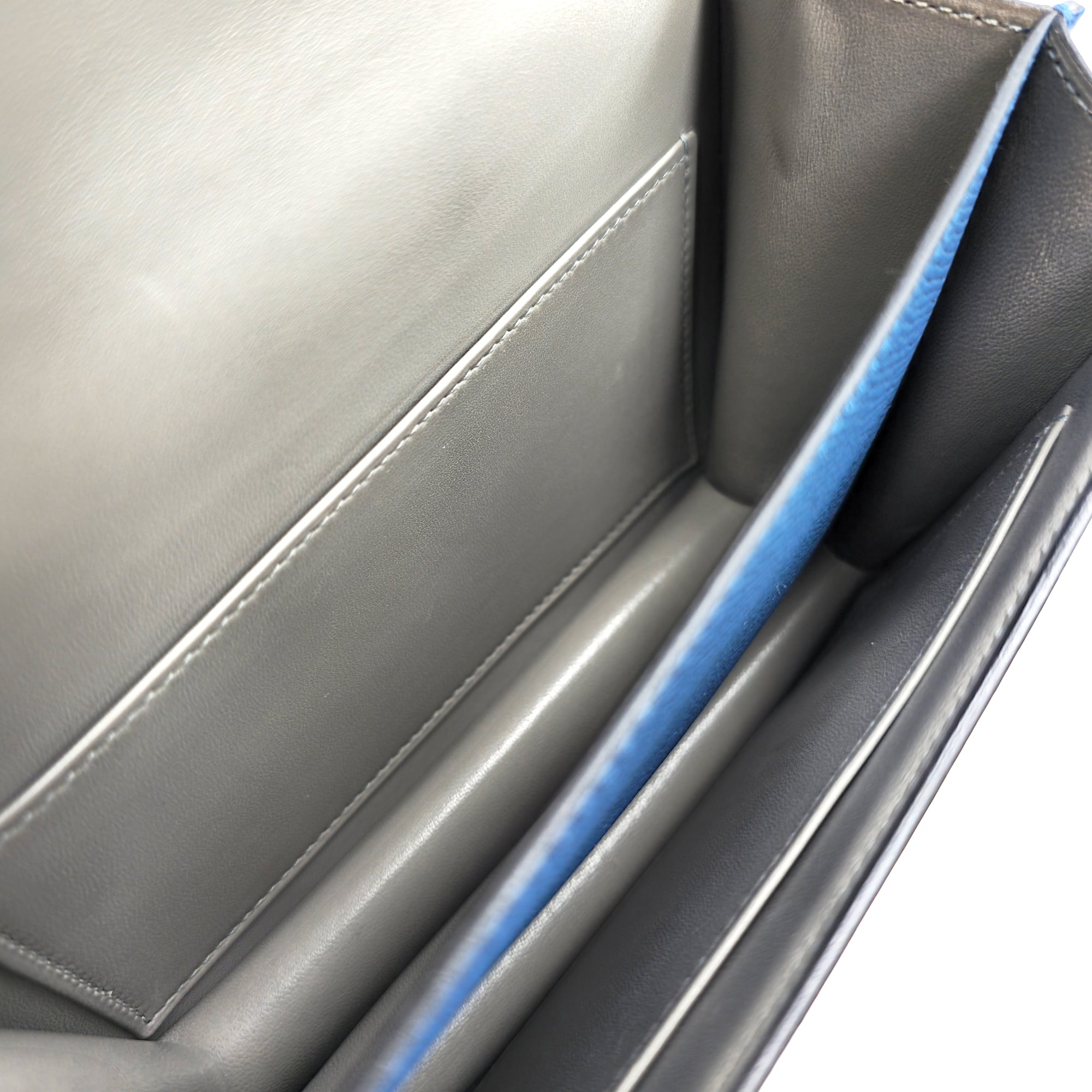 Constance 18 Blue agate/Gris mouette in Epsom Palladium hardware