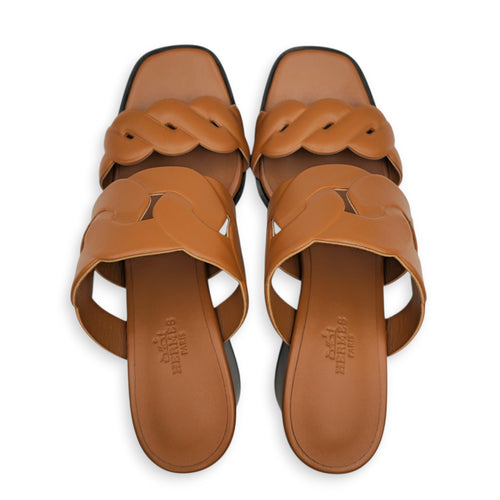 Grace Sandal. Sz: 38 Naturel Sandals in Calfskin
