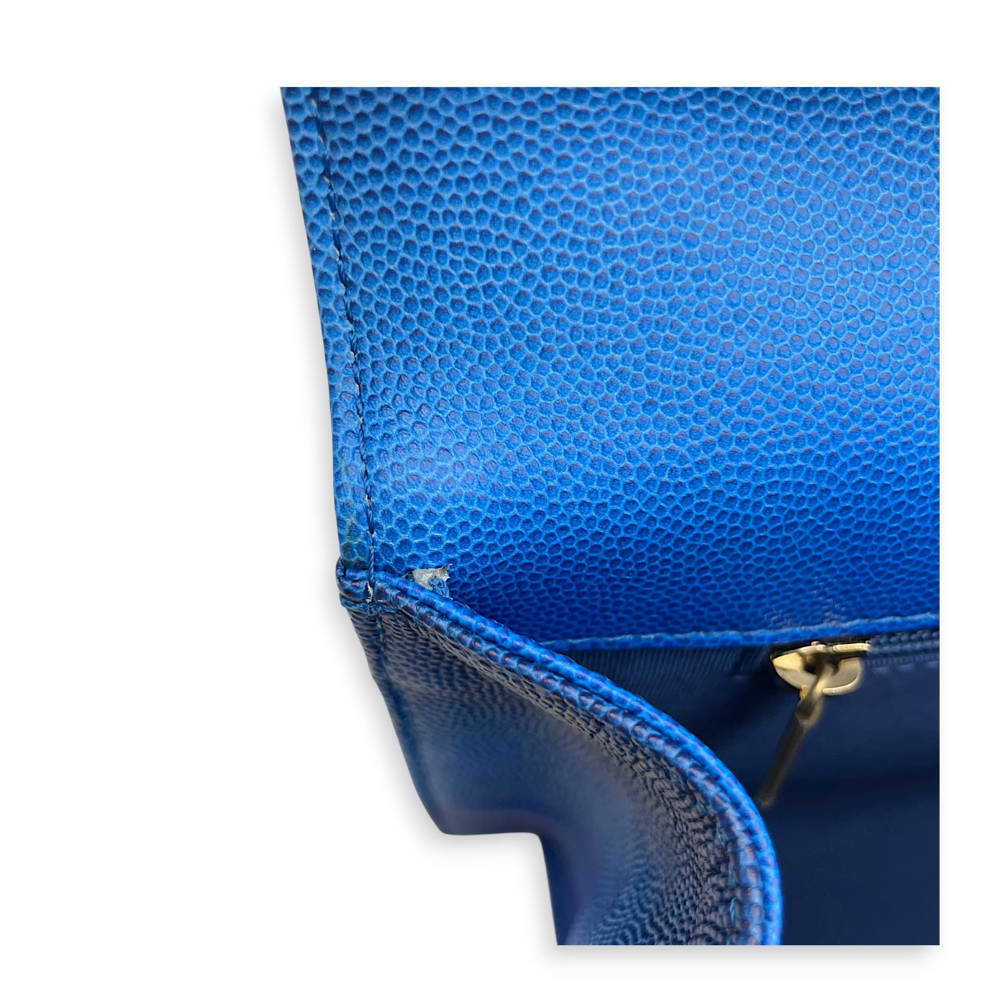 Quilted Sunset on the Sea Flap 25 Blue Shoulder Bag in Caviar Leather Gold hardware