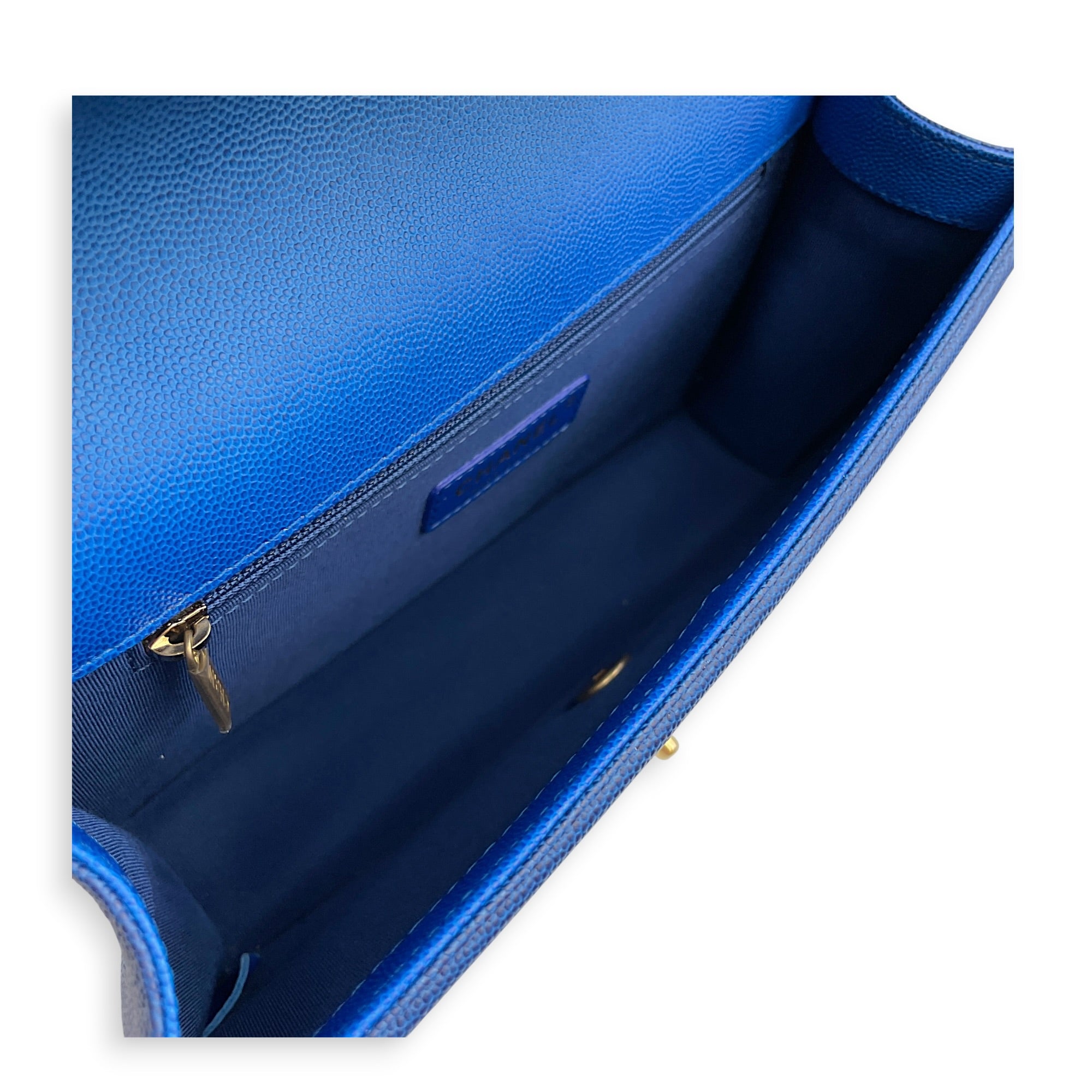 Quilted Sunset on the Sea Flap 25 Blue Shoulder Bag in Caviar Leather Gold hardware