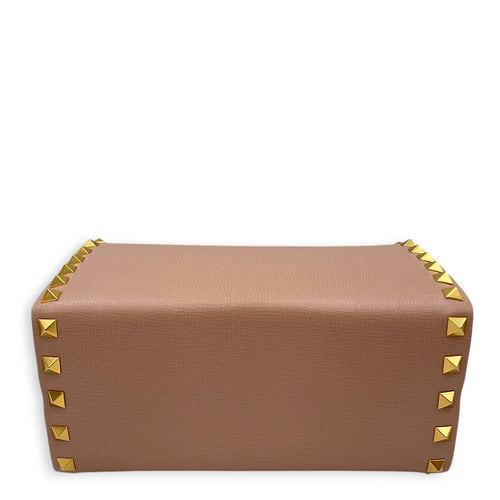 Garavani Rockstud Alcove Pink Top Handle Bag in Calfskin Gold hardware CL2605-21621 5