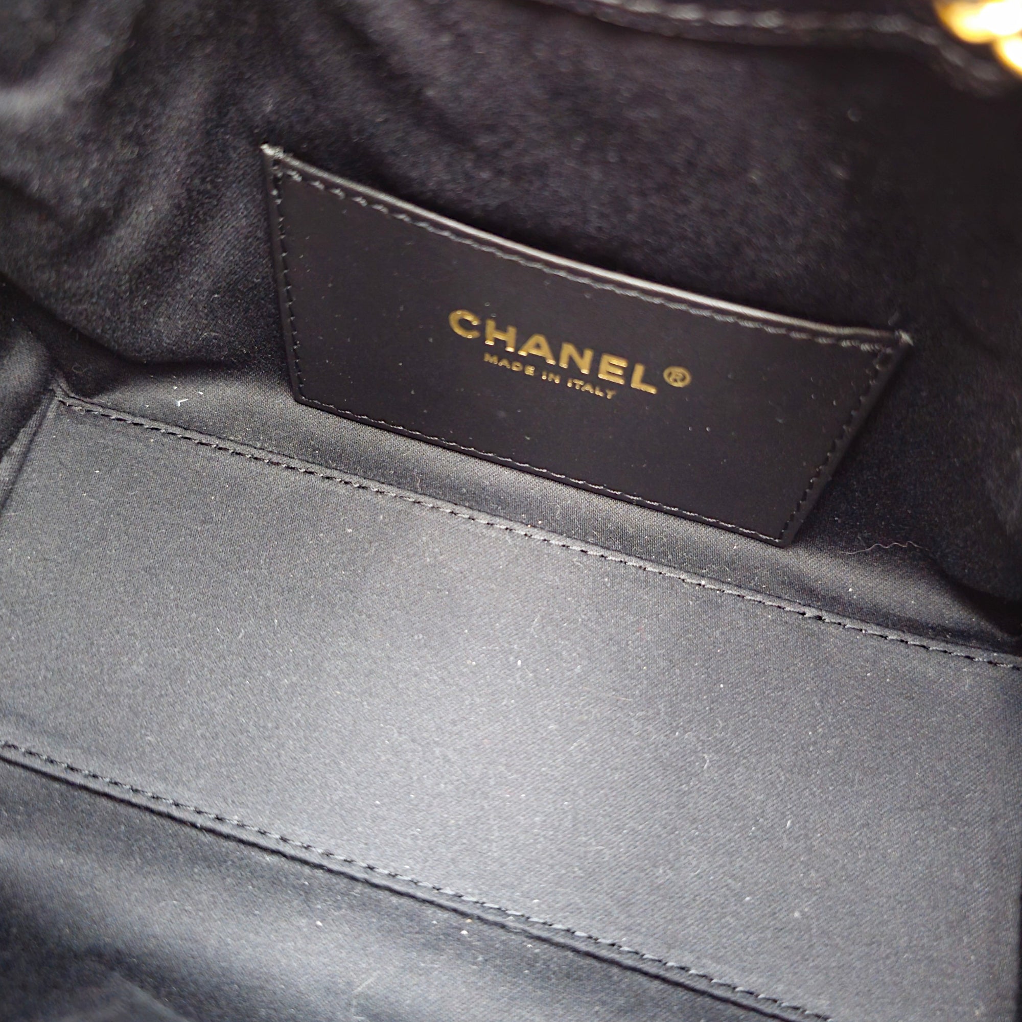 Mini C25 22 Black Shoulder Bag in Caviar Leather Gold hardware