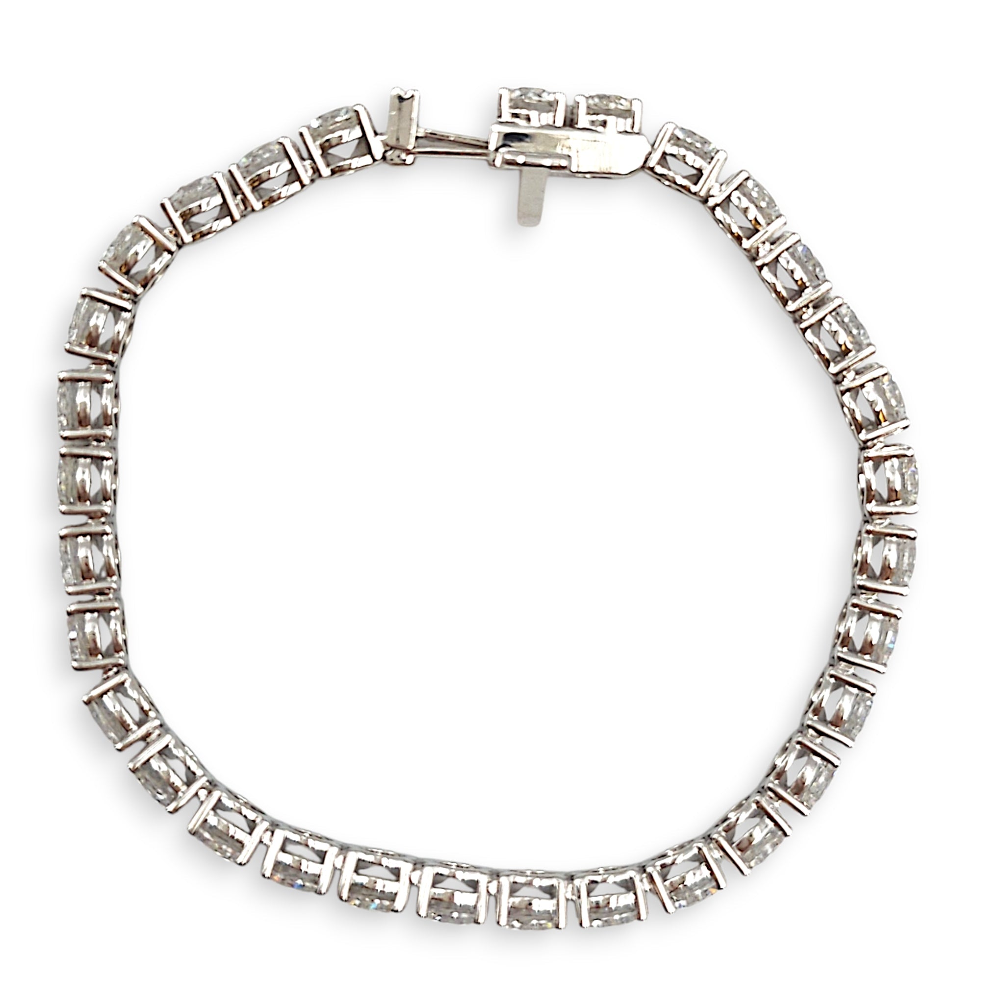 Round Brilliant Tennis Bracelet, 15.84 Carat Jewellery in Silver CL2605-21740 2