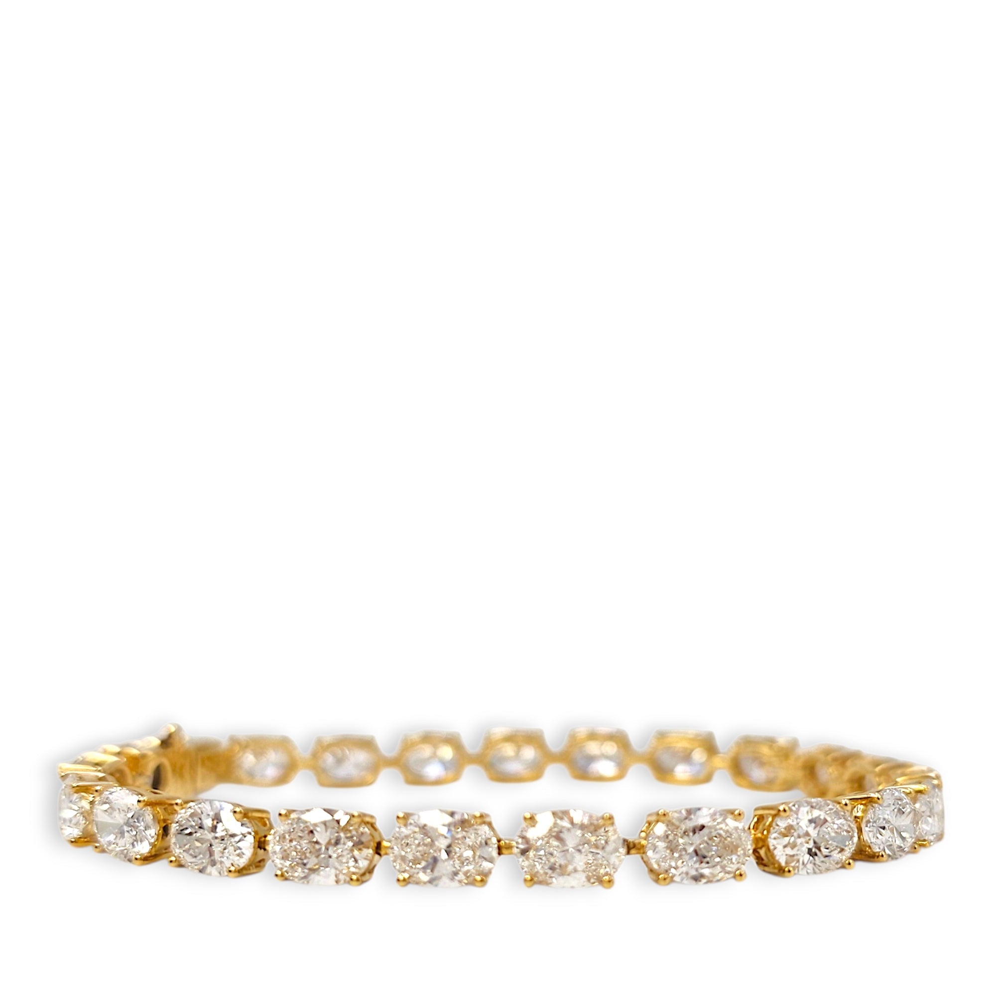 Oval Tennis Bracelet, 11.78 Carat Jewellery in Gold Setting CL2605-21741 3