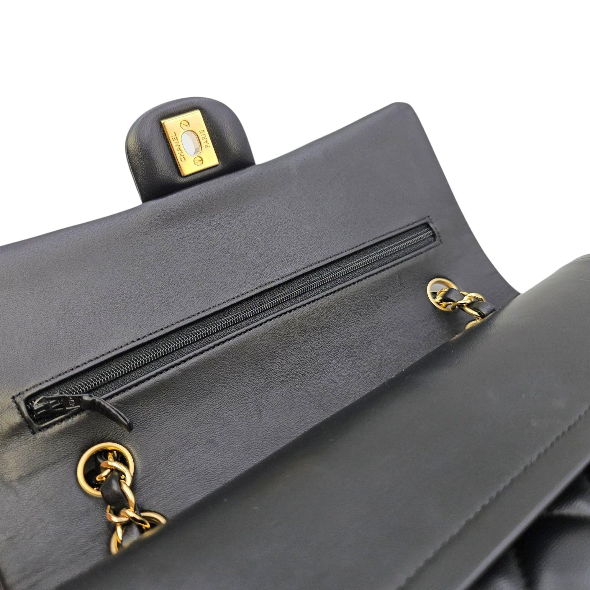 Classic Flap Medium Black Shoulder Bag in Lambskin Gold hardware CL2606-21751 15