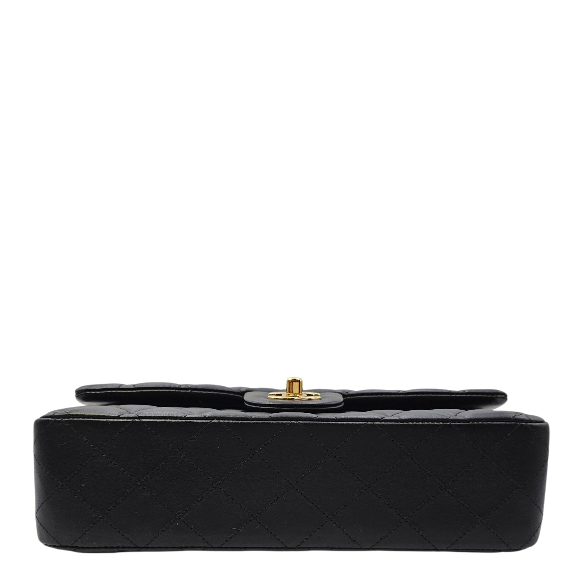 Classic Flap Medium Black Shoulder Bag in Lambskin Gold hardware CL2606-21751 5