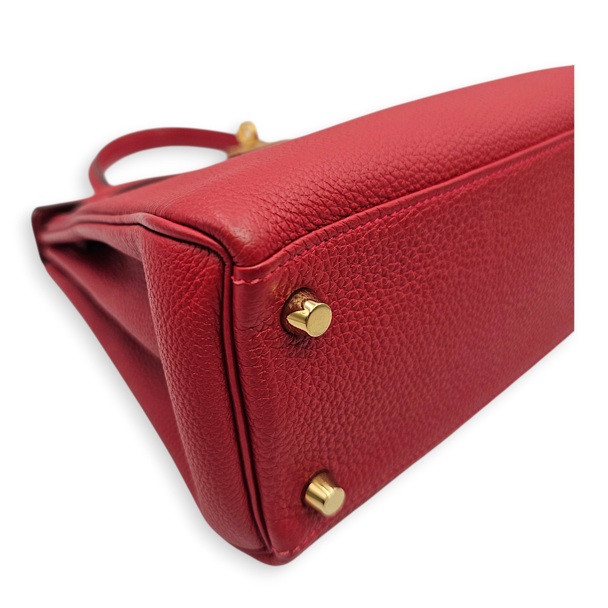 Kelly 25 Rouge vif in Togo Gold hardware CL2606-21785 10