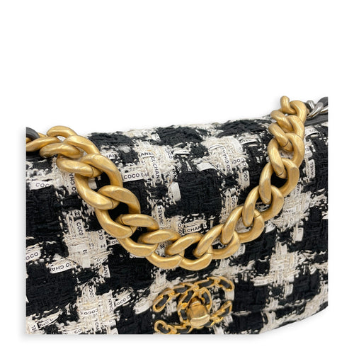 C19 Black Shoulder Bag in Tweed Mixed hardware CL2606-21845 10