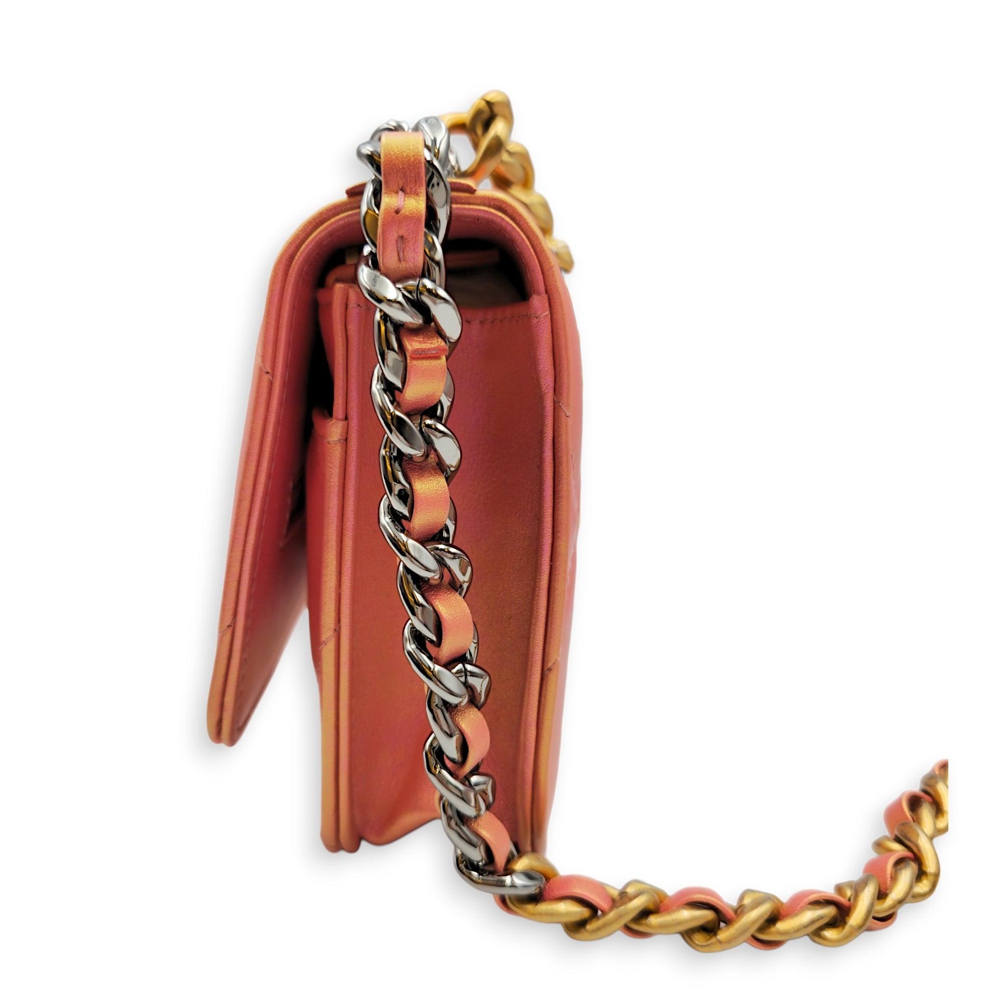 Wallet On Chain Iridescent Peach in Calfskin Mixed hardware CL2606-21899 3