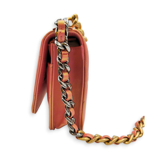 Wallet On Chain Iridescent Peach in Calfskin Mixed hardware CL2606-21899 3