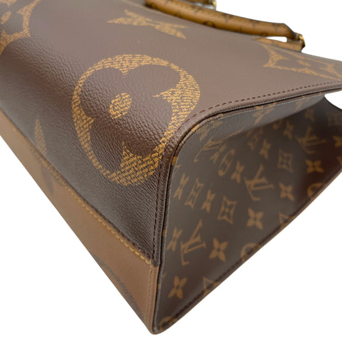 Reverse  Monogram OnTheGo MM Brown Tote Bag in Canvas