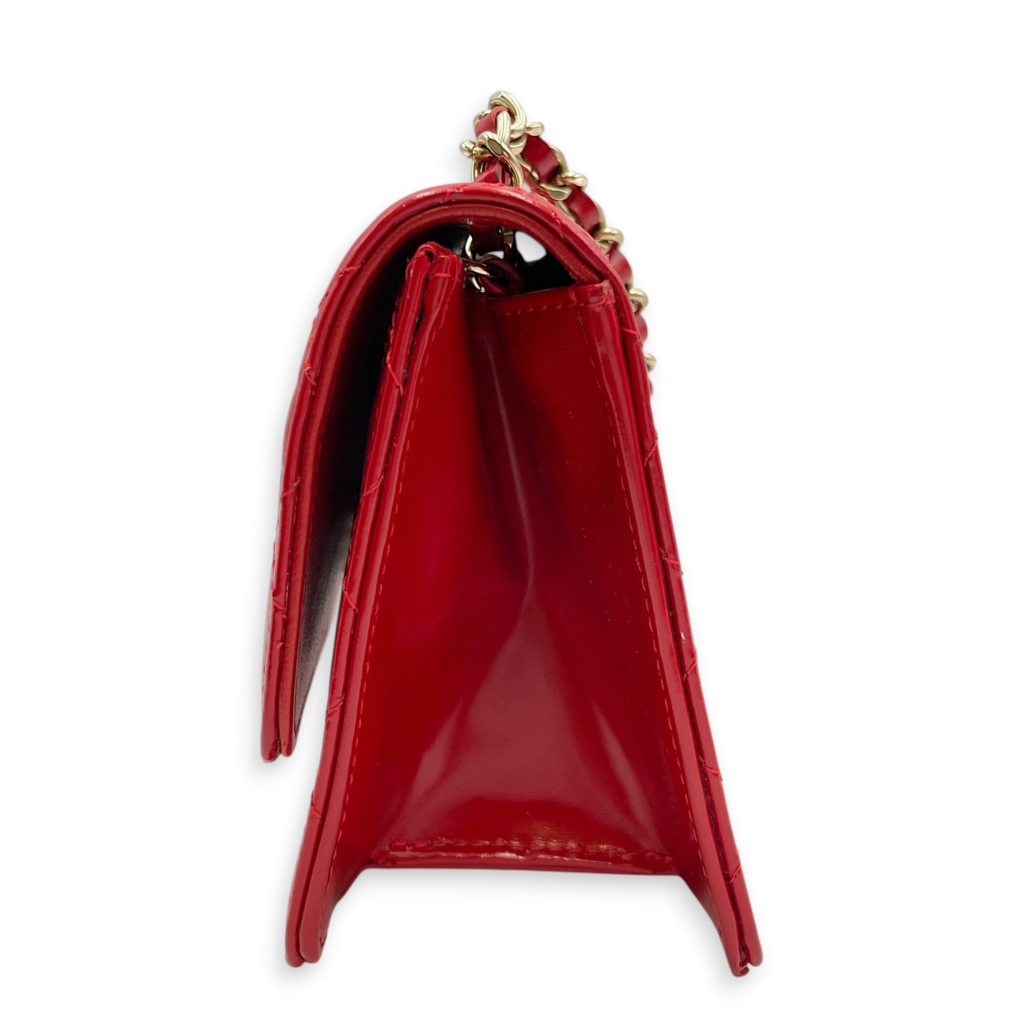 Flap Mini Red Crossbody Bag in Patent Leather Gold hardware CL2606-21931 4