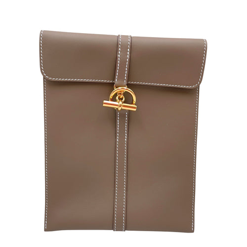Glenan To Go Etoupe Pouch in Swift Gold hardware CL2606-21941 1