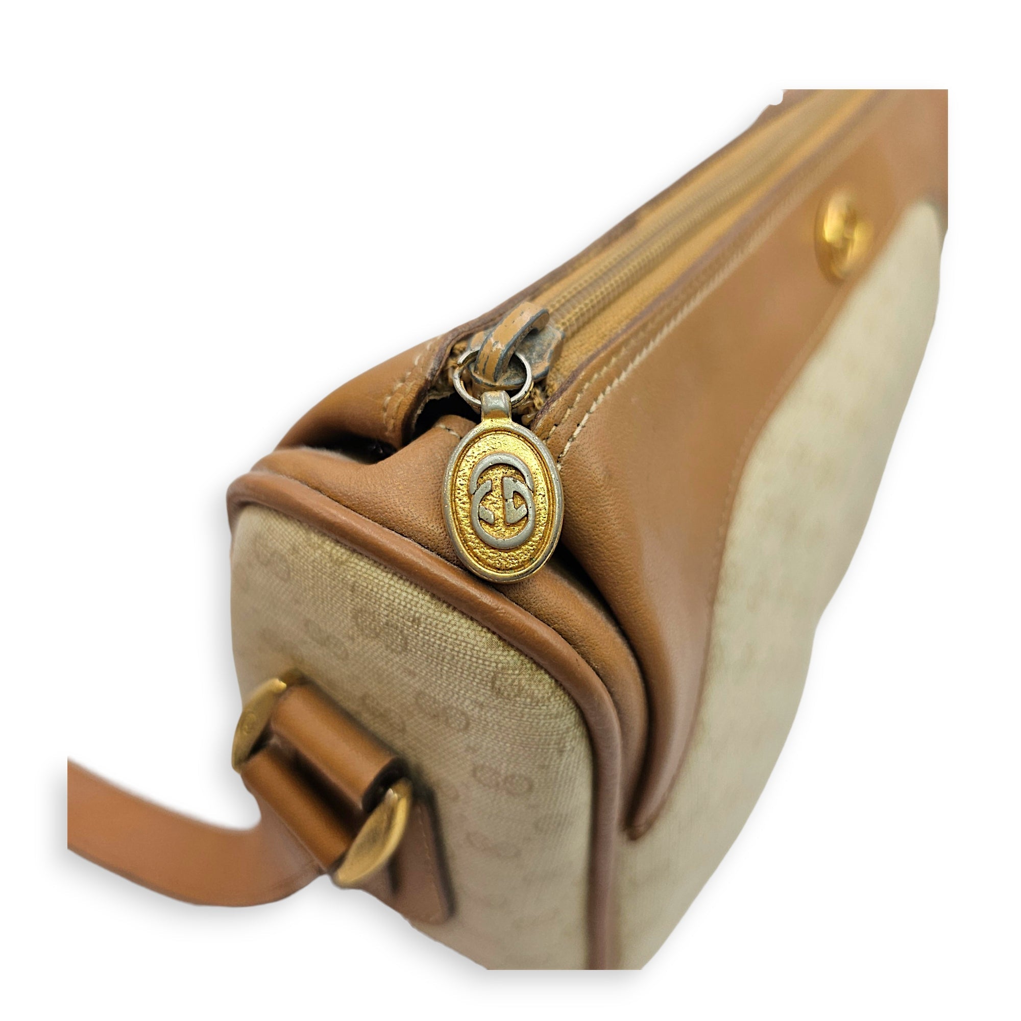Vintage GG Micro Beige Crossbody Bag in Calfskin Gold hardware CL2606-21943 12