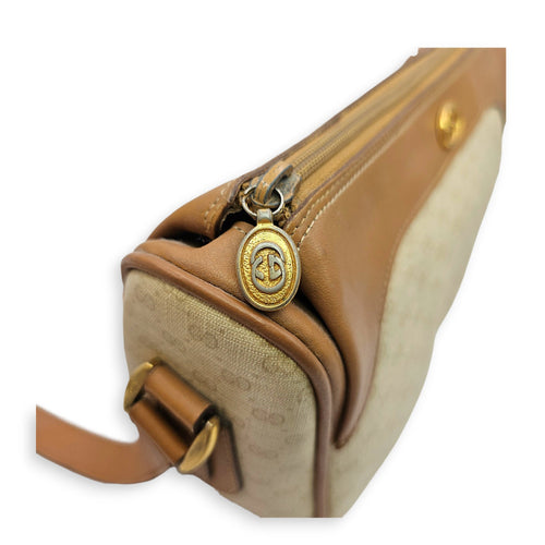 Vintage GG Micro Beige Crossbody Bag in Calfskin Gold hardware CL2606-21943 12