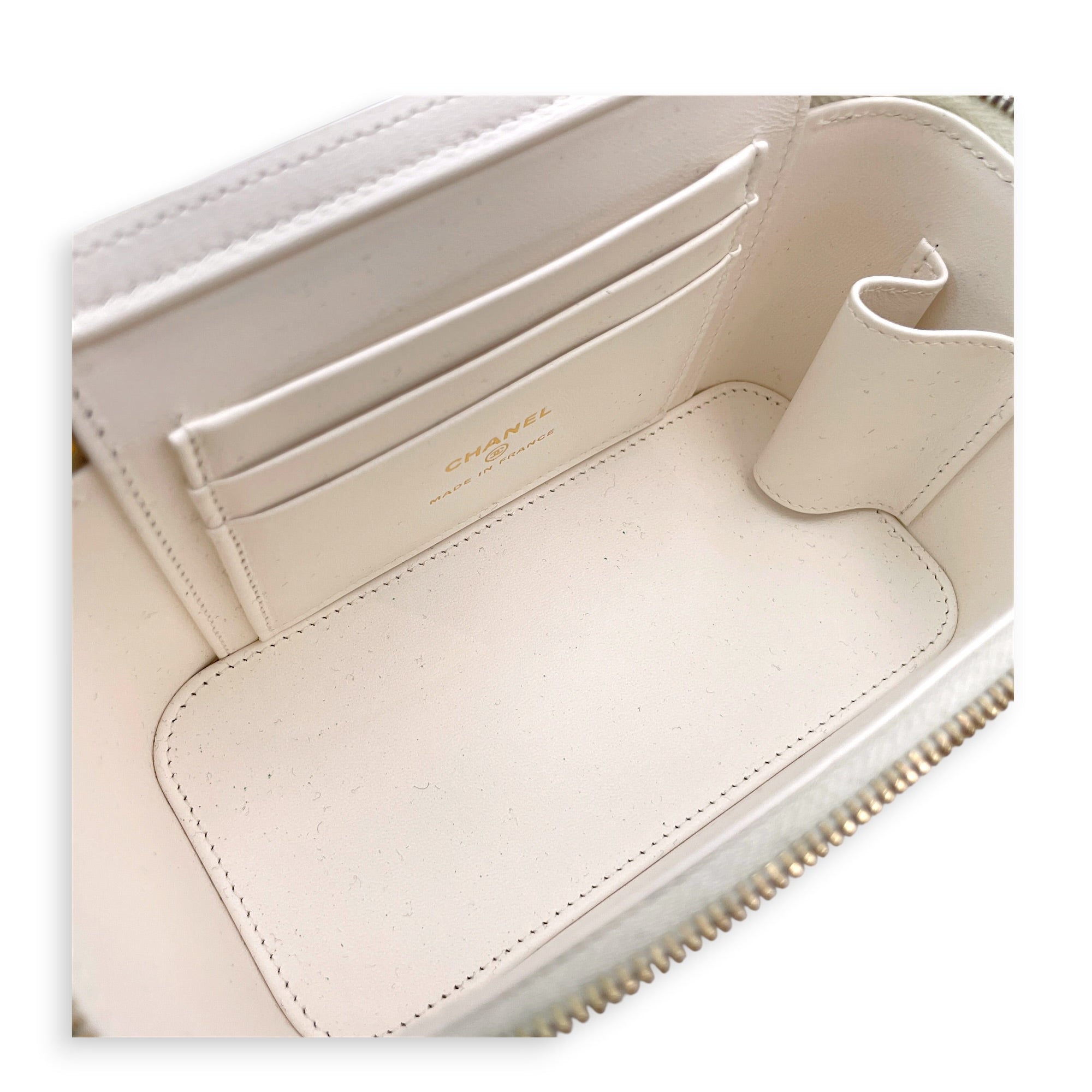 Vanity Case White Crossbody Bag in Lambskin Gold hardware CL2606-21973 8