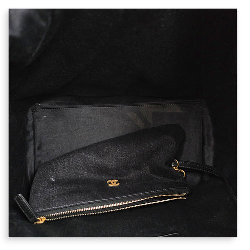 C25 Medium Black Shoulder Bag in Denim Gold hardware CL2606-22000 6