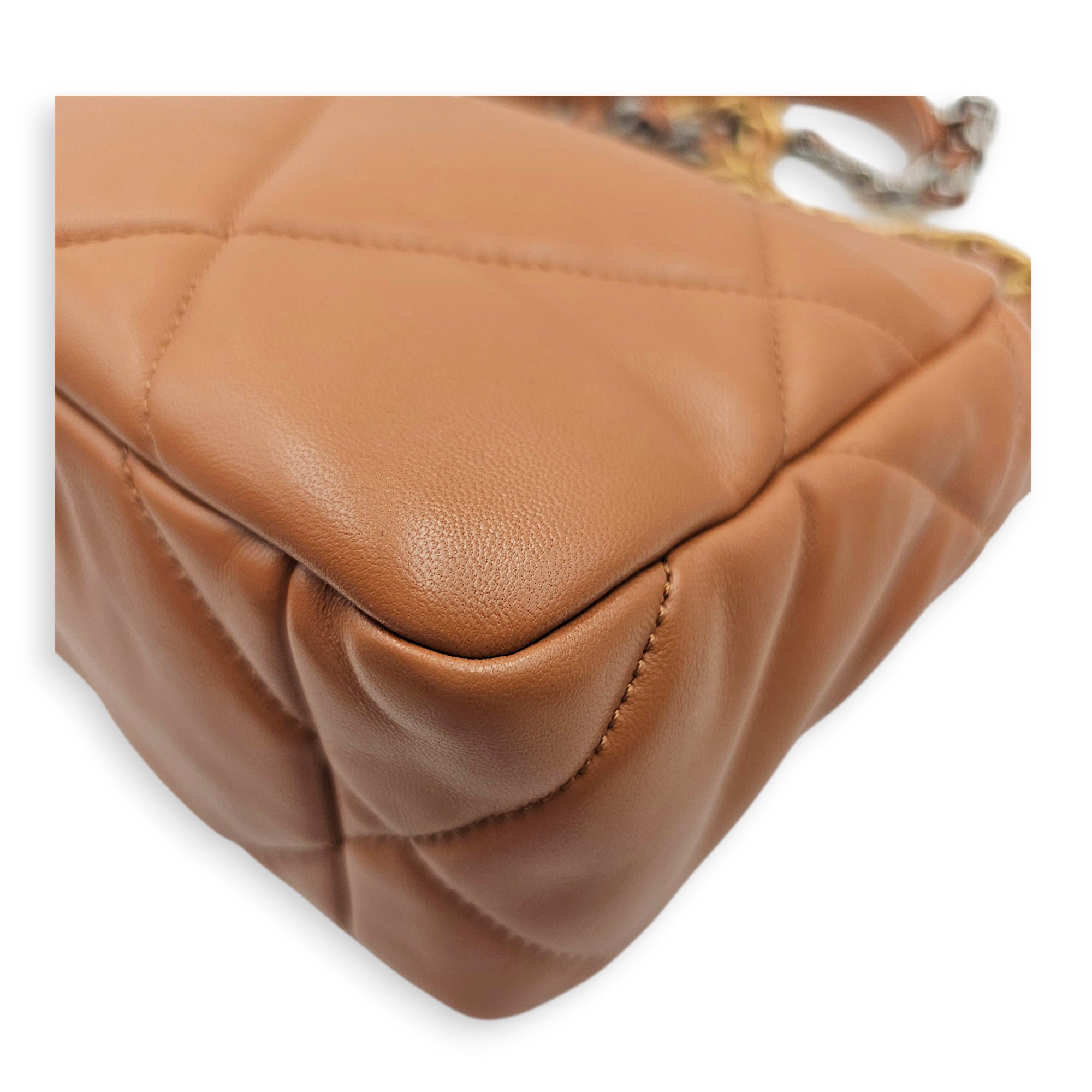 C19 Brown Shoulder Bag in Goat Leather Mixed hardware CL2606-22001 9