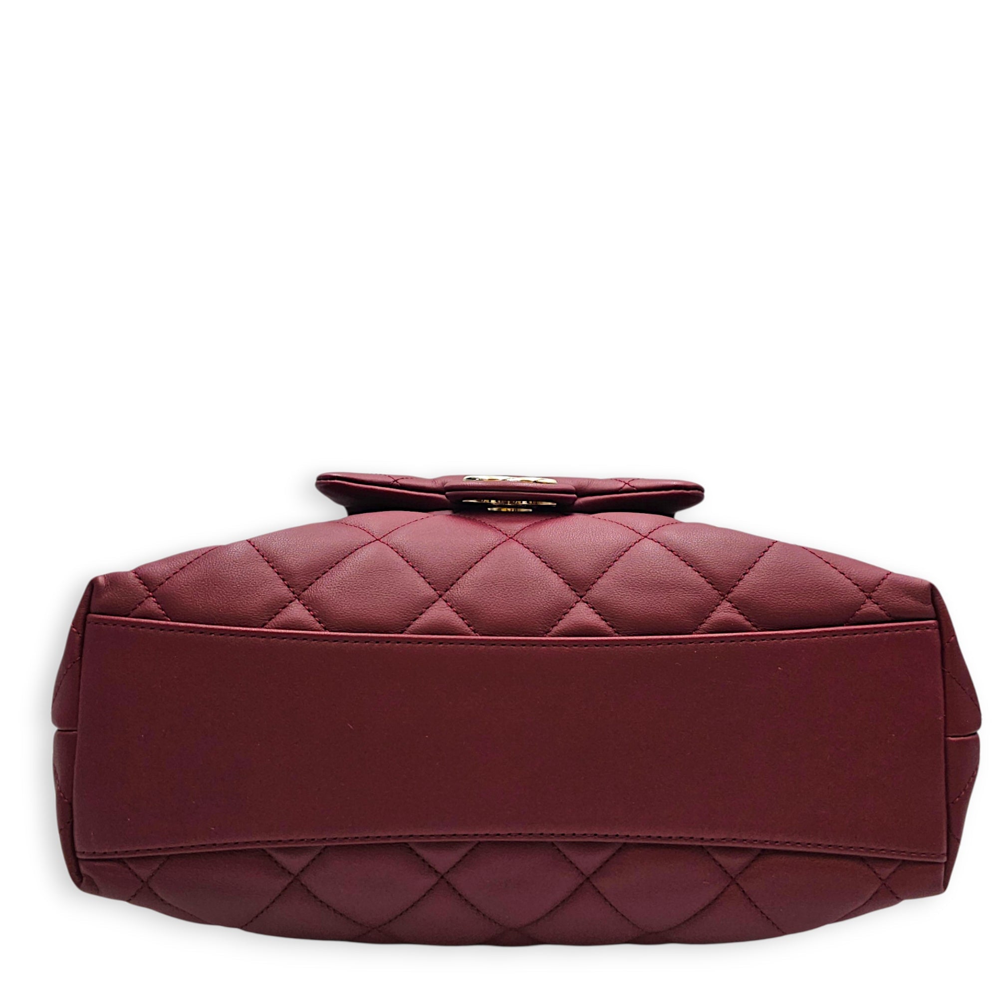 Pocket Hobo Maxi Red Shoulder Bag in Calfskin Gold hardware CL2606-22002 5