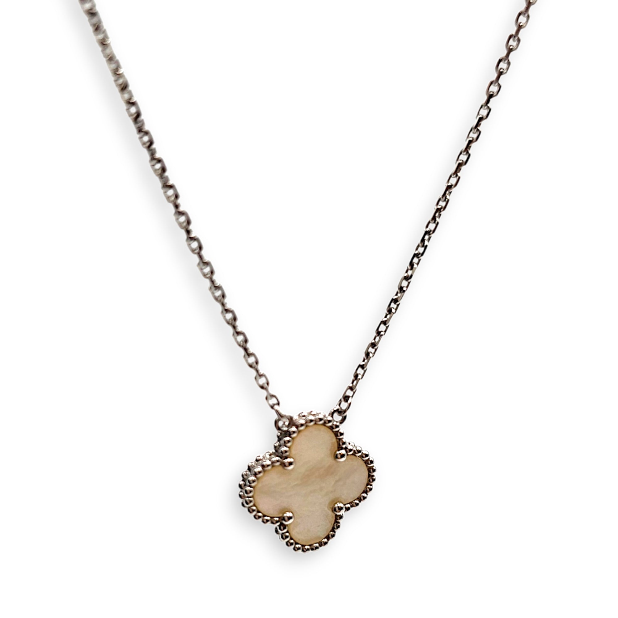 Vintage Alhambra Pendant Necklace in White CL2606-22017 3